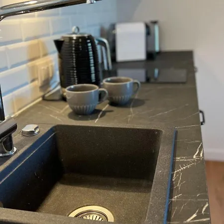 Comfortable Near The Sea,