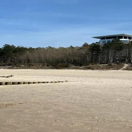 Comfortable Near The Sea, ポビエロボ