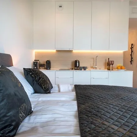 Comfortable Near The Sea, アパート *