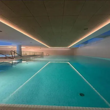 Comfortable Near The Sea, * ポビエロボ