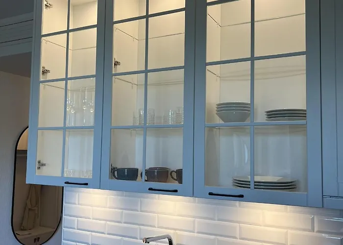 Comfortable Near The Sea, פוביירובו